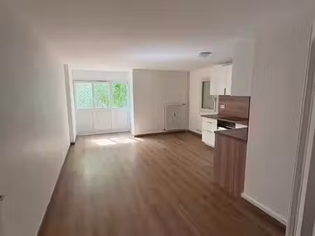 t4 / 68m² / melun (rer d)