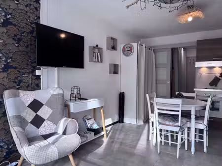 location a l annee studio cabine gruissan rive droite