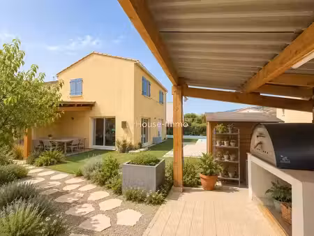 vente maison 4 pièces 90 m² à carros (06510)  520 000 €