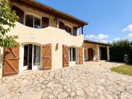 belle maison familiale