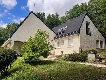maison 8 pièces 258 m² terrain 1650 m²