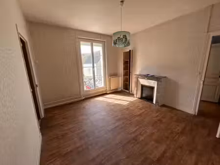 maison de 175 m² terrain 1251 m² local commercial