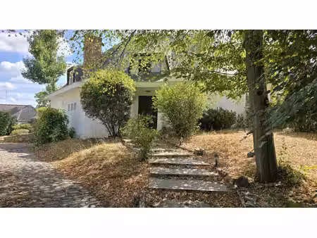 maison de village atypique sur 3 niveaux - 3 chambres - jard
