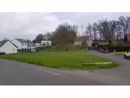 terrain plat de 642 m²