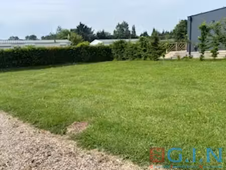 à 1h30 de paris et à 30mn de la côte normande : terrain de