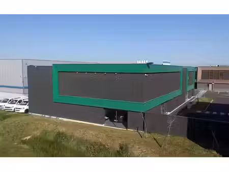 vente local d’activités les sorinieres 44840 810m²