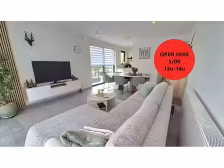 open huis zaterdag 05/09 van 13u tot 14u. lichtrijk en ve...