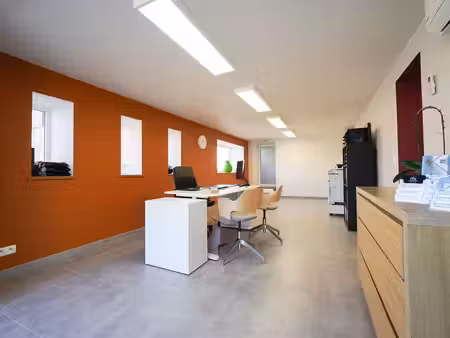 bien professionnel à louer à bois-de-villers € 570 (l6epm) - agence petyt | zimmo