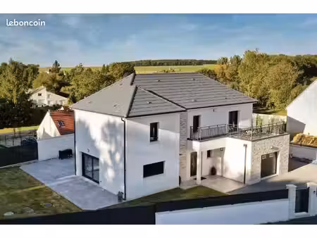 maison 7 pièces 120 m²