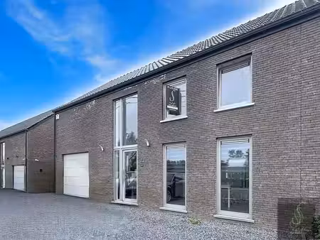 maison à louer à peissant € 1.400 (lrcle) - immobiliere saldi s.r.l. | zimmo