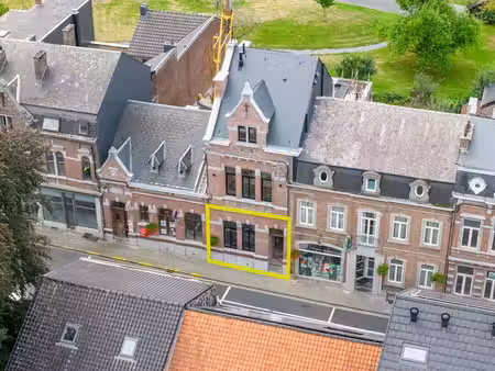 rez commercial à aménager avec caves et terrasse