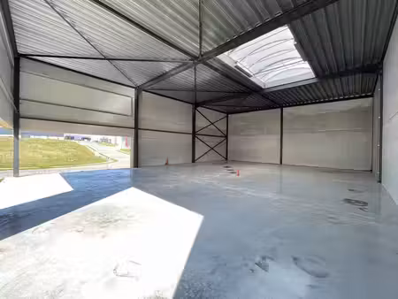 unité pme 325 m² près aéroport charleroi