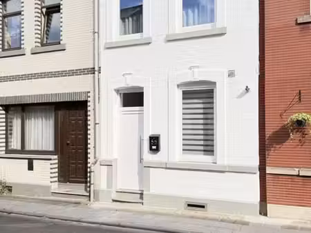 quartier croix jurlet - maison remise à neuf avec terrasse
