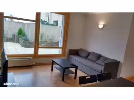 chambres pour étudiante ou jeune active - cergy