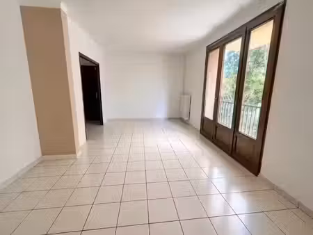vente appartement 5 pièces 93 m² à narbonne (11100)  155 000 €