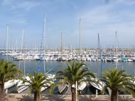 a vendre - gruissan - secteur calme - proche village et capi