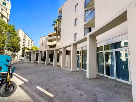 ben : notre local commercial à toulon ouest