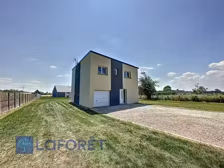 location maison 6 pièces 127 m² à berville-la-campagne (27170)  1 032 €