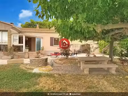 location maison 2 pièces 90 m² à pujaut (30131)  890 €