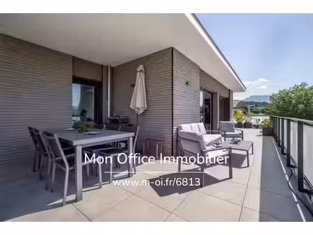 référence : 6813-anb - appartement t4 en attique avec terrasse de 90m2  garage  cave et 2.