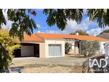 maison traditionnelle à pouzauges (85700)