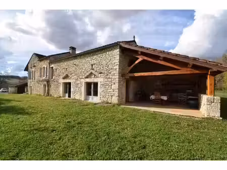 propriété à vendre vers 7 pièce(s) 165m2 385 000€