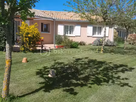 maison traditionnelle de 106 m² à chamadelle