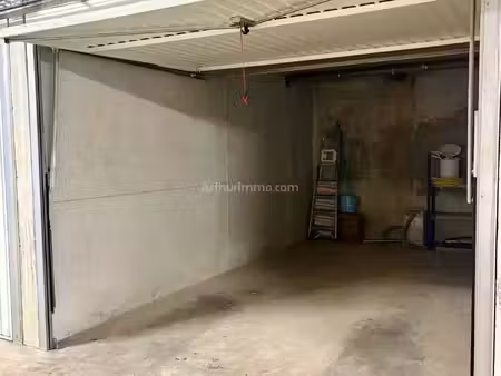 vente garage à calvi
