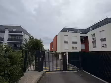 vente parking 36 m²
