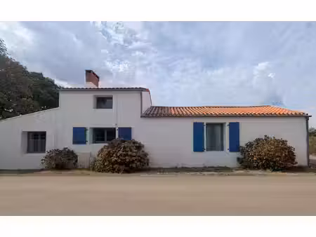 le bernard - propriete - 4 chambres - terrain divisible : 2077m2