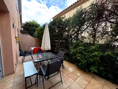 a louer au coeur du village appartement carry le rouet 2 pièce(s) 29.47 m2 avec jardinet