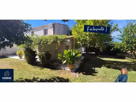maison t4 avec jardin  garage et panneaux solaires