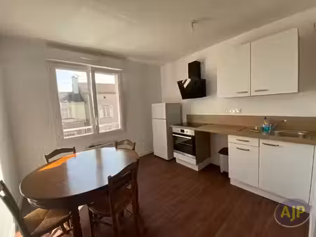 location appartement 2 pièces 44 m² à machecoul-saint-même (44270)