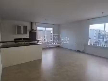location appartement 3 pièces 68 m² à thouaré-sur-loire (44470)