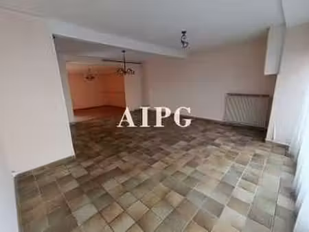 vente maison à saint-nicolas-du-pélem (22480) : à vendre / 148m² saint-nicolas-du-pélem