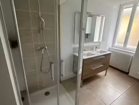 location appartement 3 pièces 65m² le creusot 71200