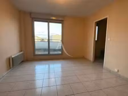 location appartement 2 pièces à trélazé (49800) : à louer 2 pièces / 42m² trélazé
