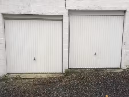 garage fermé à louer au centre de wavre