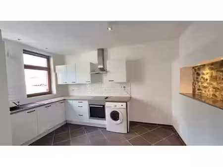 charmante petite maison villageoise à louer