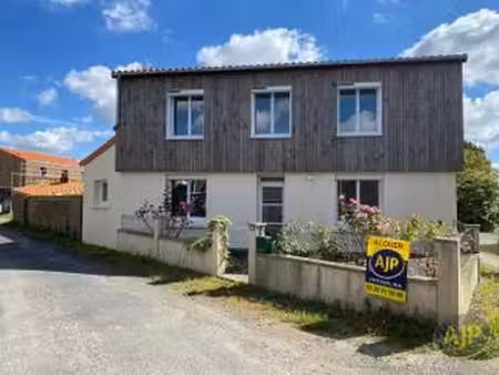 location maison à la bernardière (85610) : à louer / 124m² la bernardière