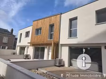 location maison à laval (53000) : à louer / 78m² laval