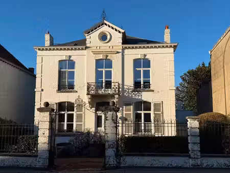 maison de maître de caractère — 500 m² habitables sur un ...