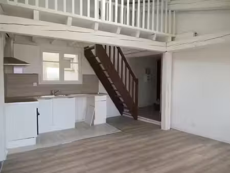 location appartement 3 pièces 62 m² à castelnaudary (11400)