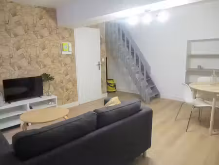 location appartement 2 pièces 42 m² à castelnaudary (11400)