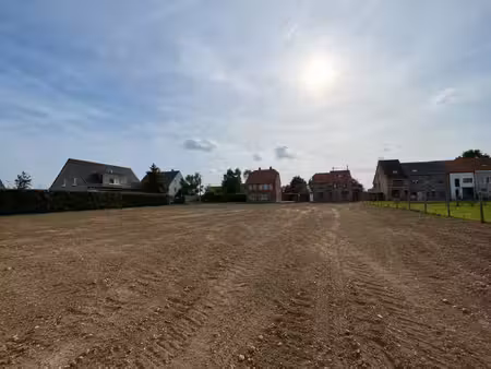 perceel voor halfopen bebouwing