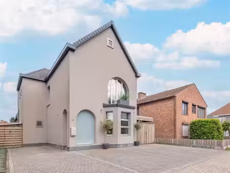 vrijstaande woning met ruimte voor vrij beroep