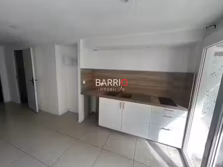 vente appartement 1 pièces 25m2 port-vendres 66660 - 77000 € - surface privée