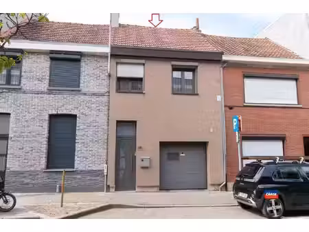 instapklare rijwoning met tuin en garage