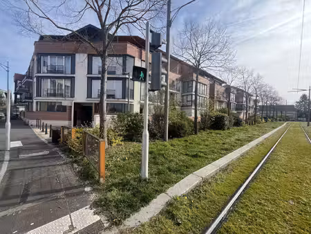 appartement t2 proche gare au pied du tramway - parking sous-sol