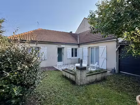 maison de plain pied 3 chambres avec garage et dépendance